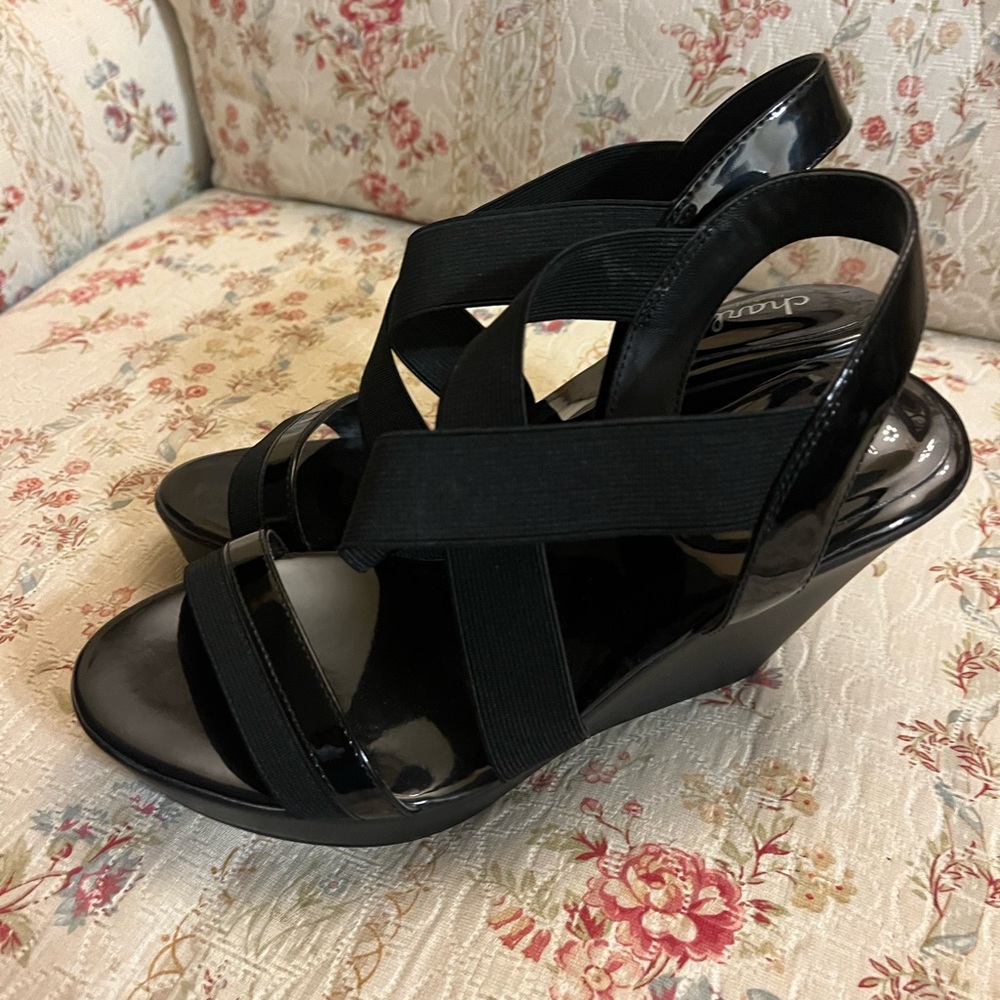 Charlies David Elegant Black Wedge Platform Heels/Like New - Picture 4 of 7